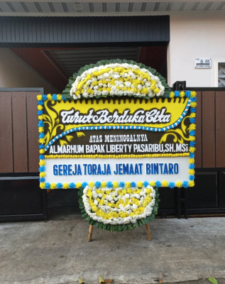 Papan Bunga Duka di Sadabuan