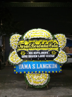 Papan Bunga Duka di Sadabuan
